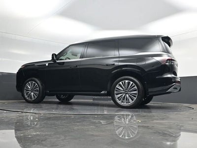 2026 INFINITI QX80 LUXE