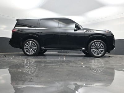 2026 INFINITI QX80 LUXE