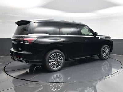 2026 INFINITI QX80 LUXE