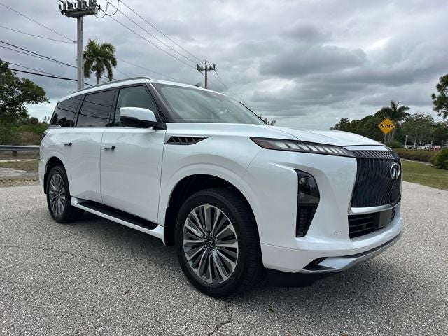 2026 INFINITI QX80 LUXE