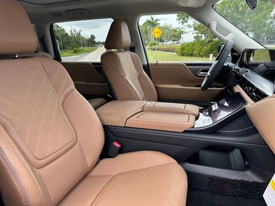 2026 INFINITI QX80 LUXE