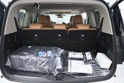 2026 INFINITI QX80 LUXE