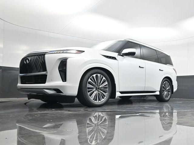 2026 INFINITI QX80 LUXE
