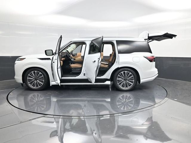2026 INFINITI QX80 LUXE