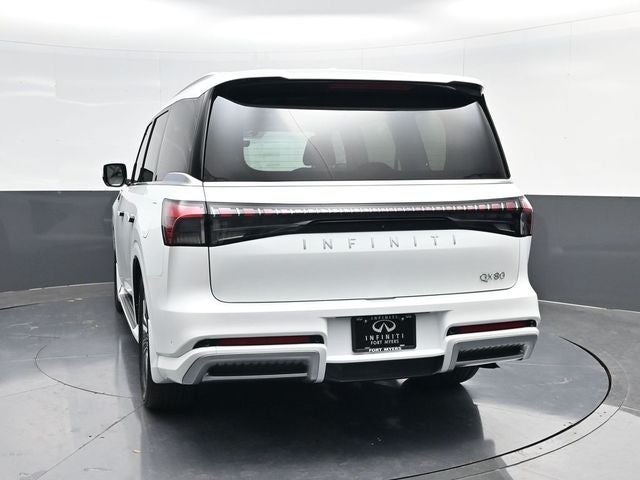 2026 INFINITI QX80 LUXE