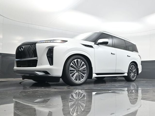 2026 INFINITI QX80 LUXE