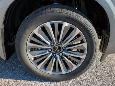 2026 INFINITI QX80 LUXE