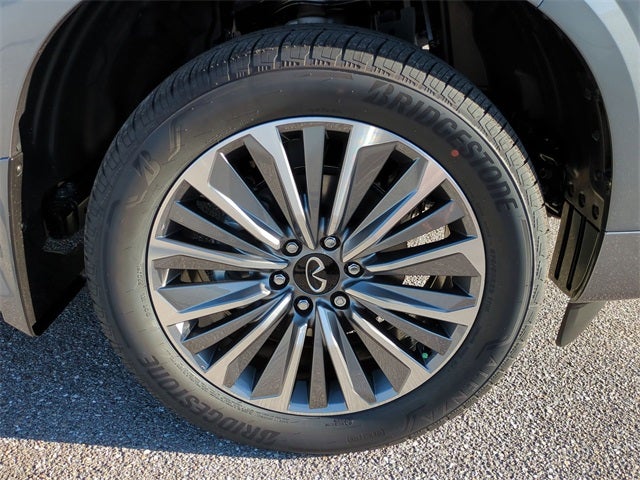 2026 INFINITI QX80 LUXE