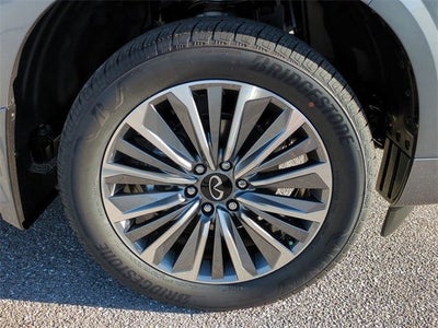 2026 INFINITI QX80 LUXE