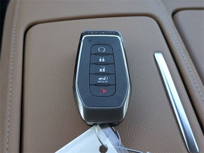 2026 INFINITI QX80 LUXE