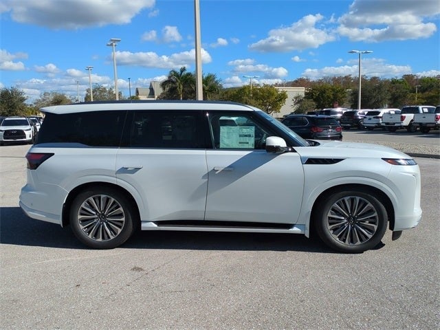 2026 INFINITI QX80 LUXE