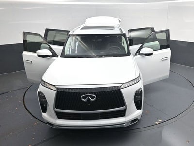 2026 INFINITI QX80 LUXE