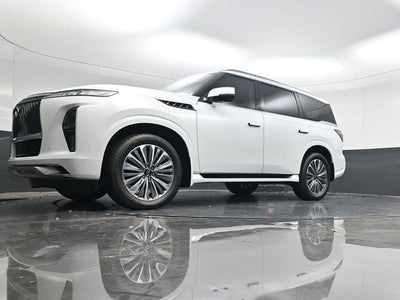 2026 INFINITI QX80 LUXE