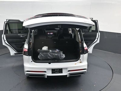 2026 INFINITI QX80 LUXE