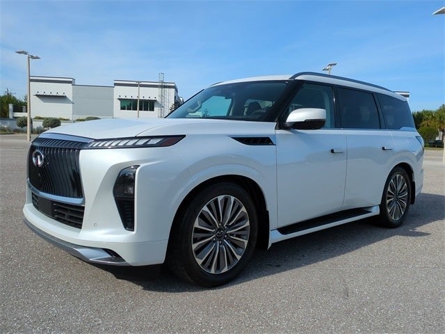 2026 INFINITI QX80 LUXE