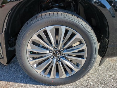 2026 INFINITI QX80 LUXE