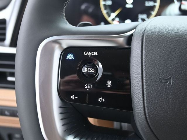 2026 INFINITI QX80 LUXE