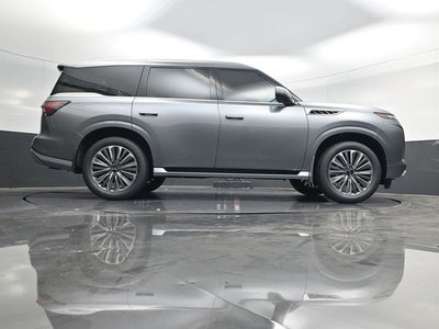 2026 INFINITI QX80 LUXE