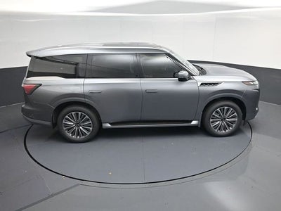 2026 INFINITI QX80 LUXE