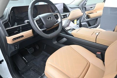 2026 INFINITI QX80 LUXE