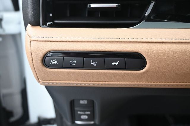 2026 INFINITI QX80 LUXE