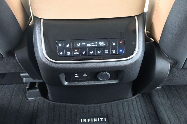 2026 INFINITI QX80 LUXE