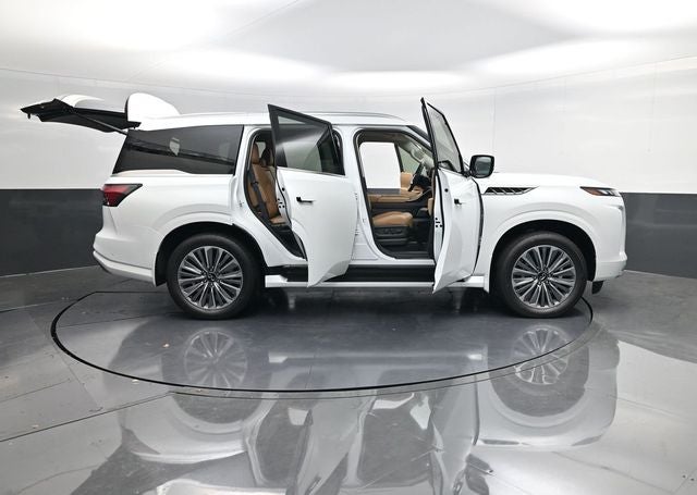 2026 INFINITI QX80 LUXE