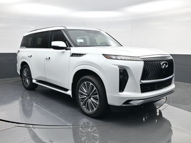 2026 INFINITI QX80 LUXE