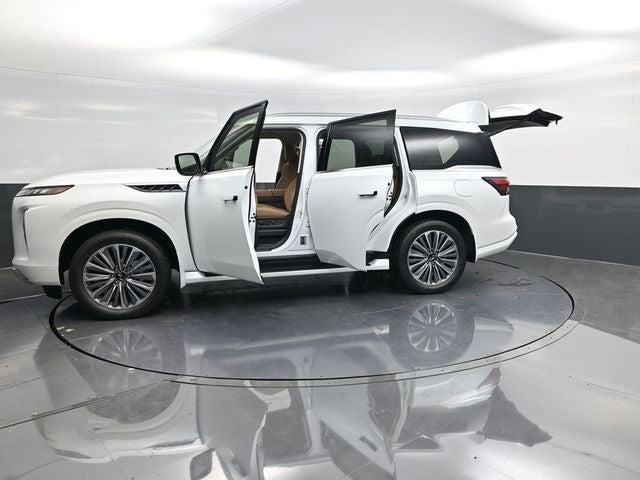2026 INFINITI QX80 LUXE