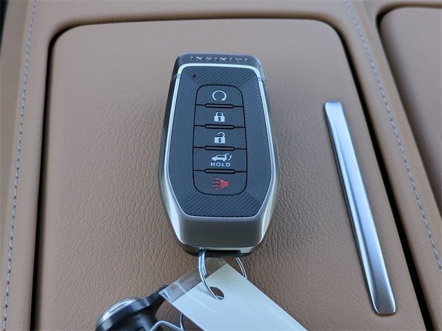 2026 INFINITI QX80 LUXE