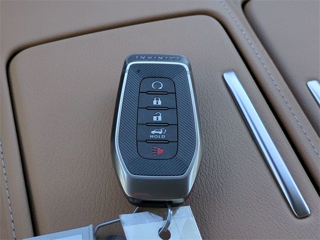 2026 INFINITI QX80 LUXE