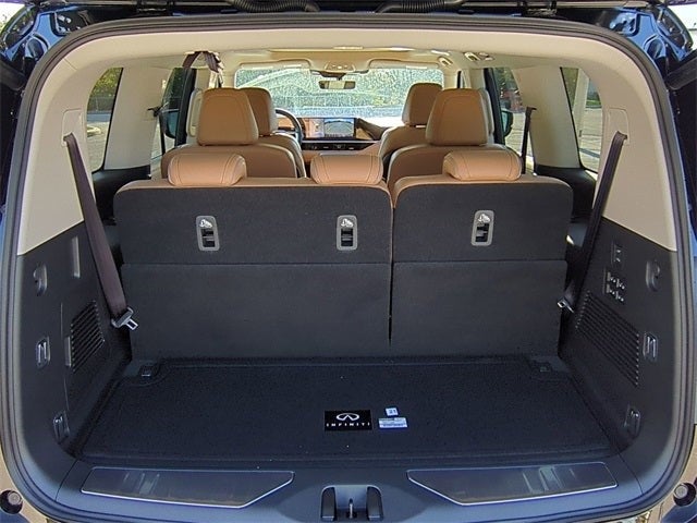 2026 INFINITI QX80 LUXE