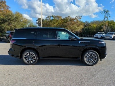 2026 INFINITI QX80 LUXE