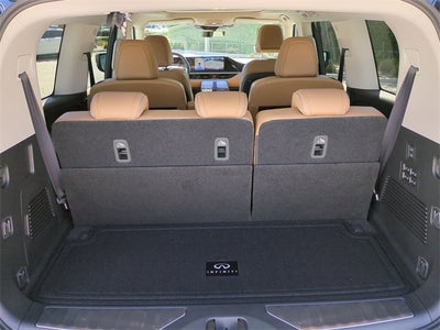 2026 INFINITI QX80 LUXE