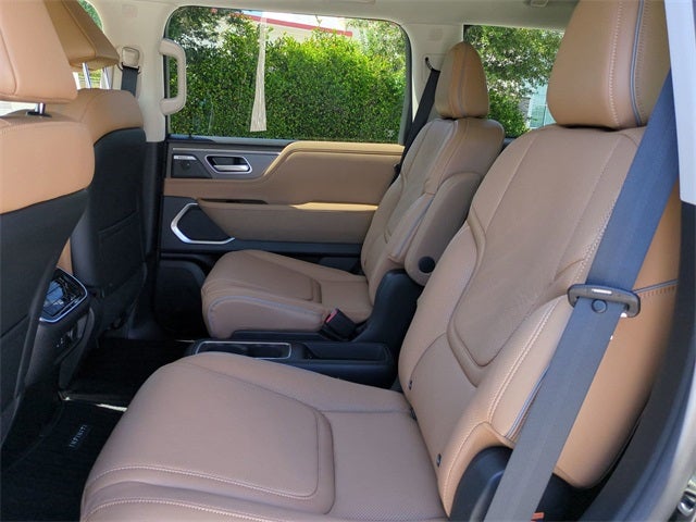 2026 INFINITI QX80 LUXE