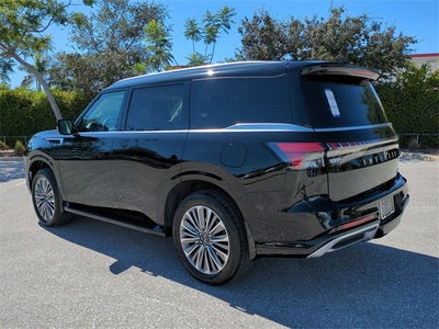 2026 INFINITI QX80 LUXE