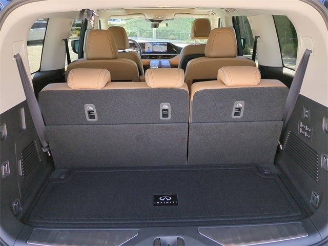 2026 INFINITI QX80 LUXE