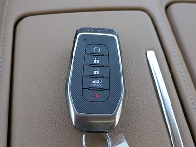 2026 INFINITI QX80 LUXE