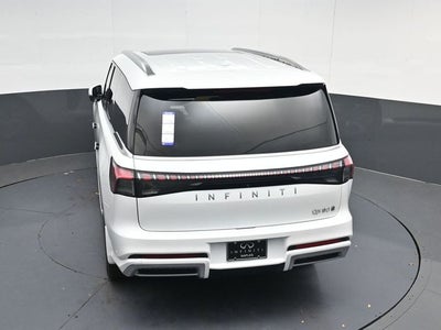 2026 INFINITI QX80 LUXE