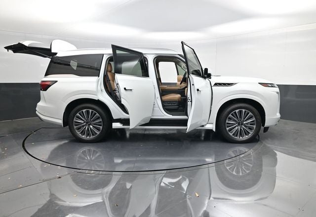 2026 INFINITI QX80 LUXE