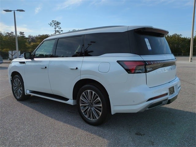 2026 INFINITI QX80 LUXE