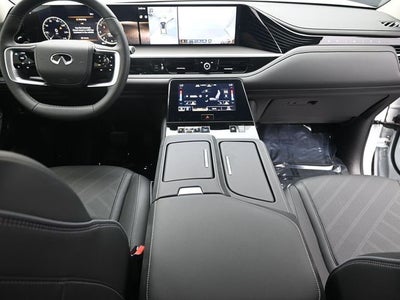 2026 INFINITI QX80 LUXE