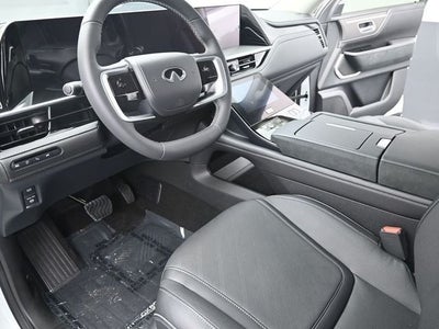 2026 INFINITI QX80 LUXE