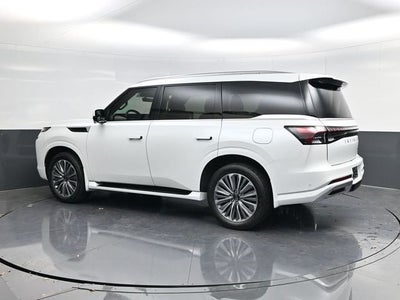 2026 INFINITI QX80 LUXE