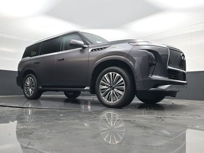 2026 INFINITI QX80 LUXE
