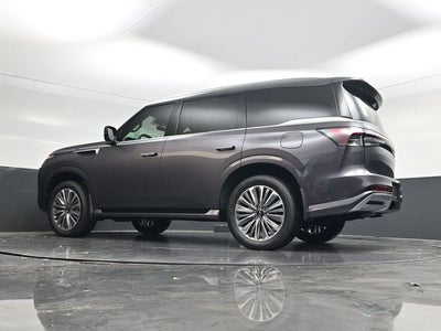 2026 INFINITI QX80 LUXE
