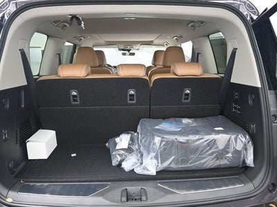 2026 INFINITI QX80 LUXE