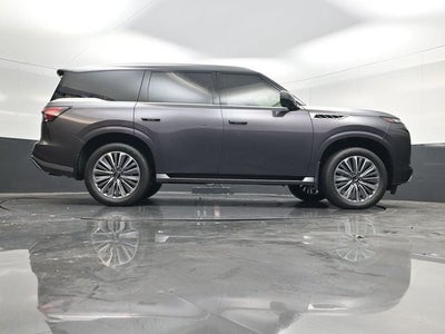 2026 INFINITI QX80 LUXE