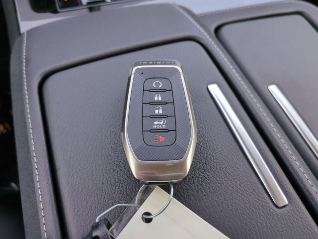 2026 INFINITI QX80 LUXE