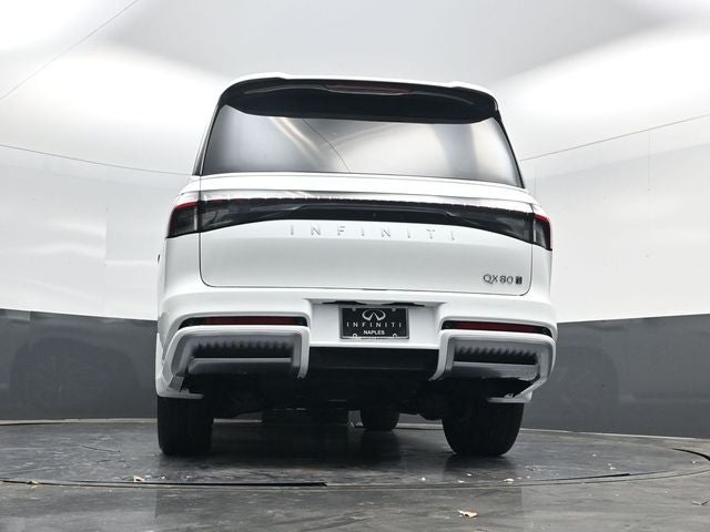 2026 INFINITI QX80 LUXE